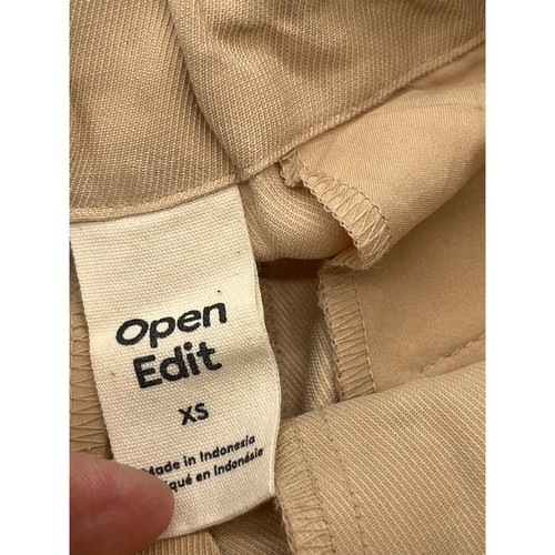 Pantalones cortos plisados suaves Open Edit en suero tostado, XS - Imagen 8 de 10