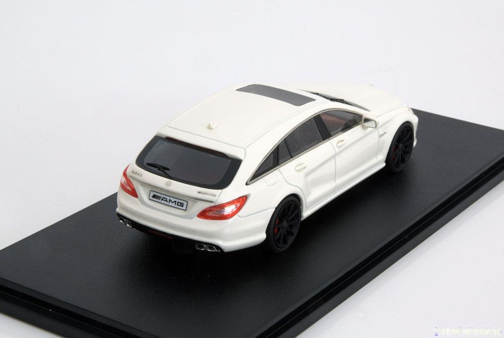 M-Benz CLS 63 AMG Shooting Brake ミニカー KM 1/64 Mercedes-Benz CLS 63 AMG Shooting Brake Silver