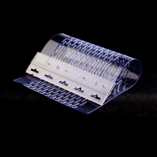 1m (w) x 2m (d) - Tira de PVC Puerta Mosquitera Perforada - Tiras de 200 mm x 2 mm - Imagen 3 de 5