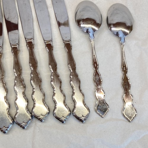 Oneida Valerie Distinction Deluxe Stainless HH Knives Forks Tablespoons 9pc - Picture 7 of 8