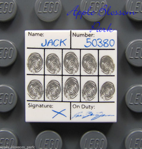 NEW Lego Police Agents 2x2 PRINTED TILE White w/Criminal Fingerprint Card Ticket - Picture 3 of 3