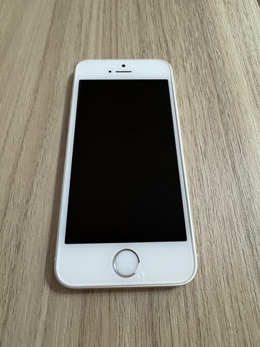 Apple iPhone SE - 32 GB - Silver (AT&T) - Picture 2 of 7