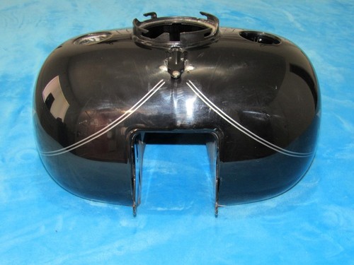 HARLEY DAVIDSON Fuel Tank ~ Black ~ Road King Fuel Tank ~ No Dents! Minor Scrape - Picture 9 of 19
