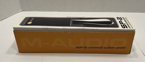 Pedal de sostenimiento estilo piano universal M Audio SP-2 para uso con teclados electrónicos - Imagen 3 de 13