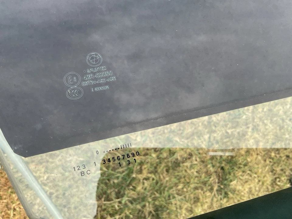 08-10 BMW 528i 525i 530i PASSENGER RIGHT FRONT WINDOW DOOR GLASS OEM - Image 3 of 4