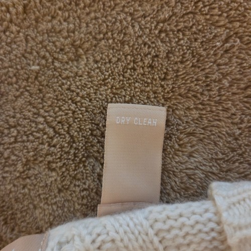 Suéter Kate Hill Cuello en V Tejido con Cable Talla PS Blanco Lana Angora Cachemira - Imagen 5 de 7