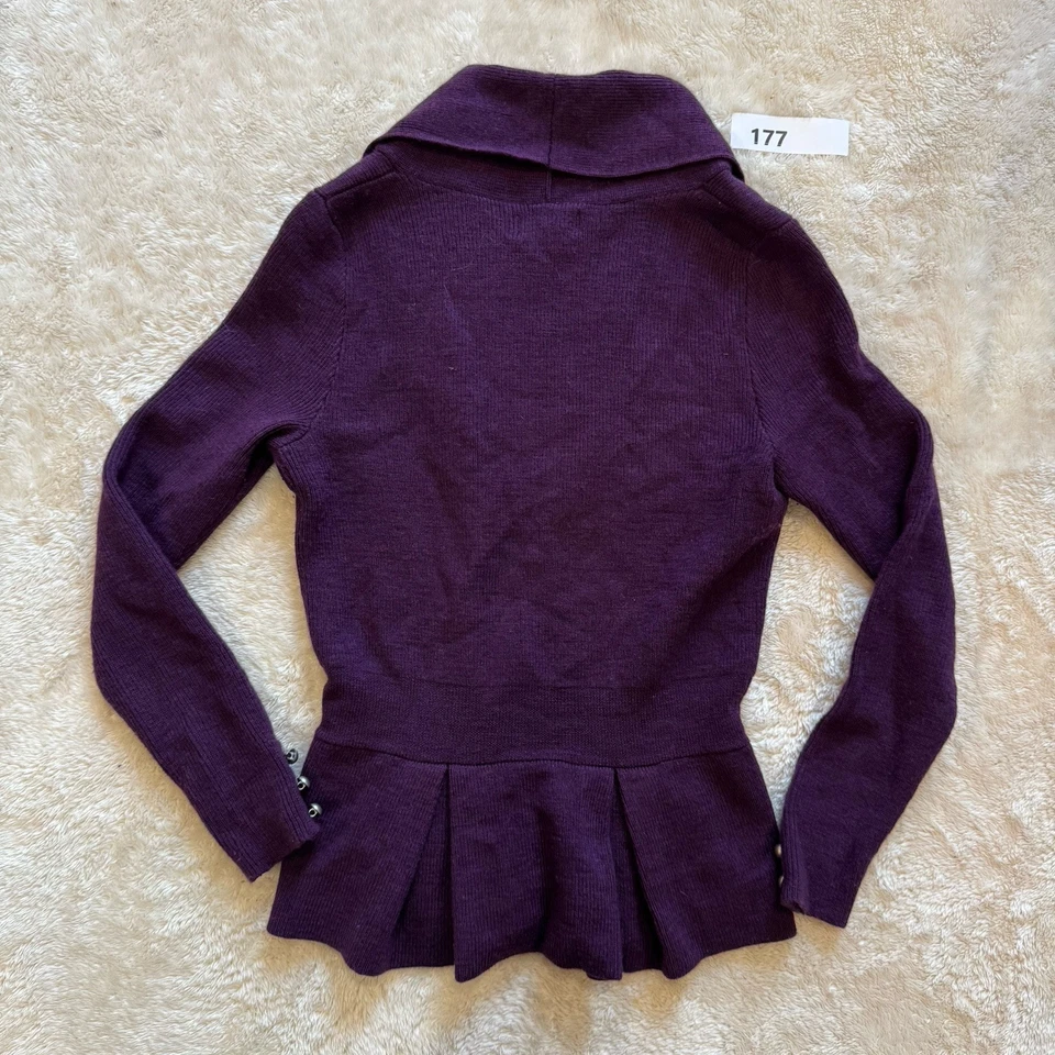 Suéter para mujer Tweeds cuello en V lana merino peplum abotonable suave talla pequeña S Foto 2 de 4