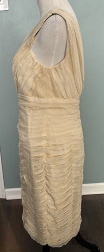Vtg Tadashi Cream Ruched, V-Neck, Sleeveless Crepe Dress *16/See Measurements - Picture 2 of 4