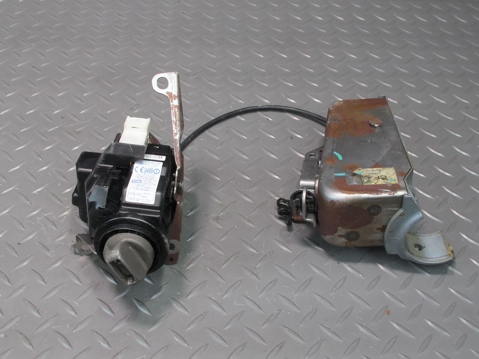 Lexus UCF30L LS430 2005 motor 3uzfe ecu ecm juego de llaves de cerradura de puerta de maletero de encendido Foto 3 de 4