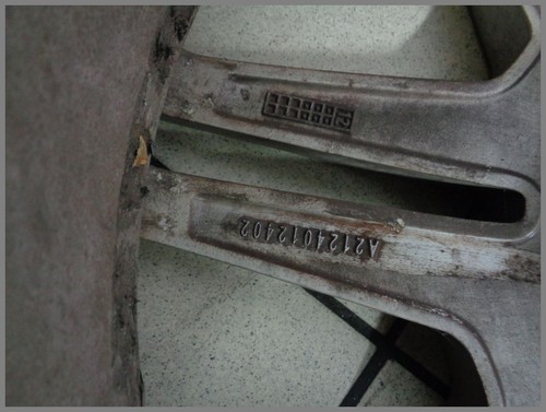 Mercedes W212 AMG Felgen 8,5x18 ET54 & 9x18 ET48 2124012302 2124012402 F12 - Picture 12 of 12