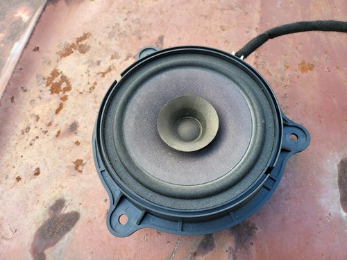 Altavoz de puerta sistema de sonido trasero Nissan Murano 2003-2007 28156AZ100 Clarion OEM - Imagen 2 de 5