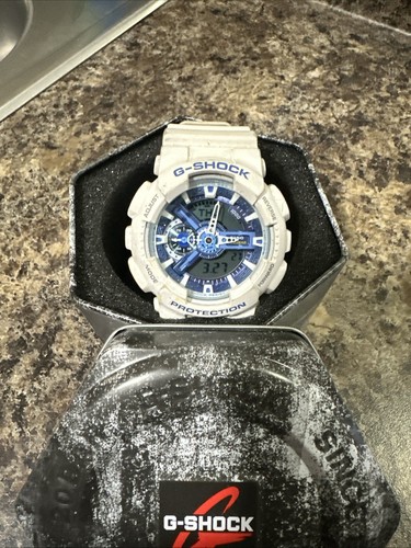 Beautiful Casio G Shock in White casio ga-110wb - Picture 2 of 3