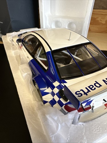 BMW M3 GTR #24 Dirk Muller / Fredrik Ekblom 2001 Minichamps - Picture 8 of 18