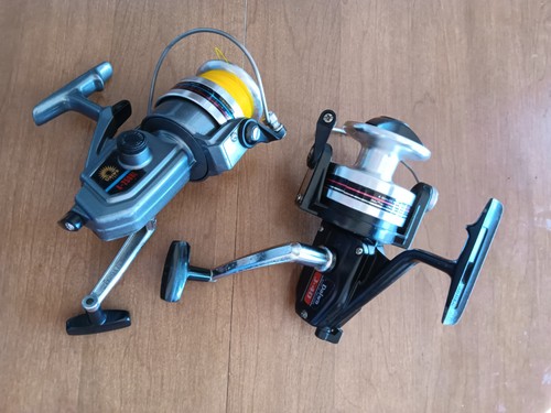 2 carretes giratorios Daiwa surf/playa agua salada J-40 y A-250RL
