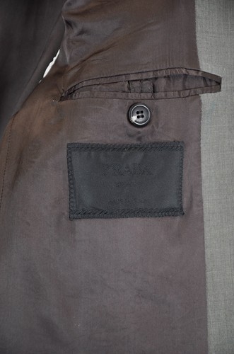 Prada Men’s Classic Gray Two-Button Blazer – Size 54R - Picture 10 of 13