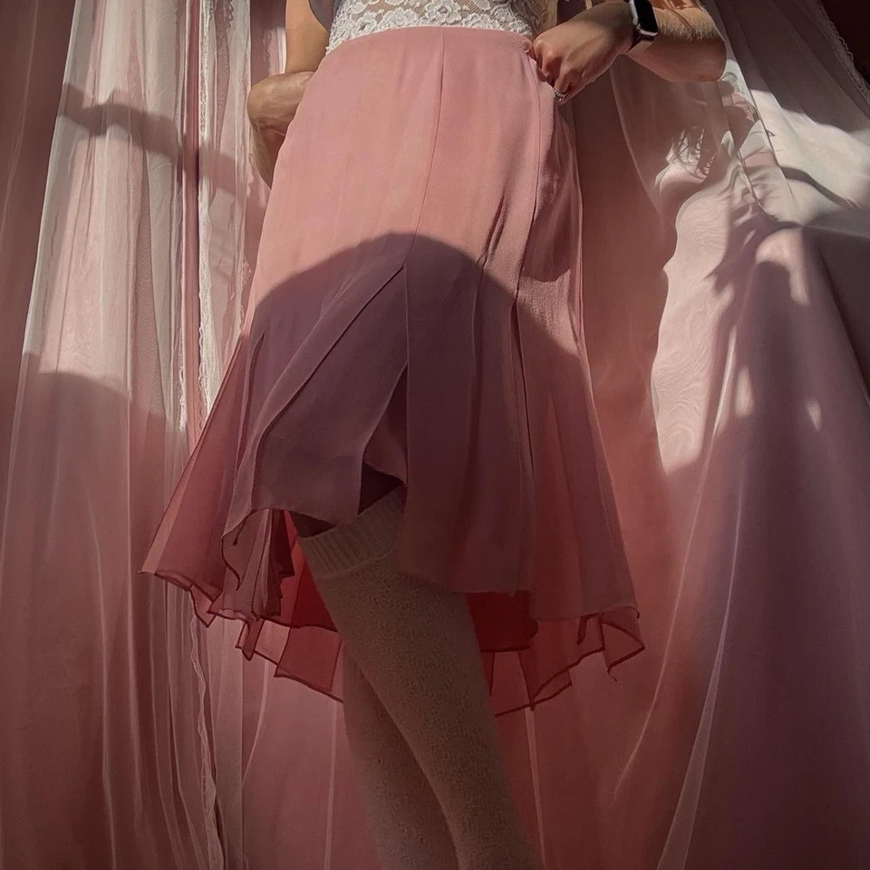 Falda vintage de seda rosa  Foto 2 de 4