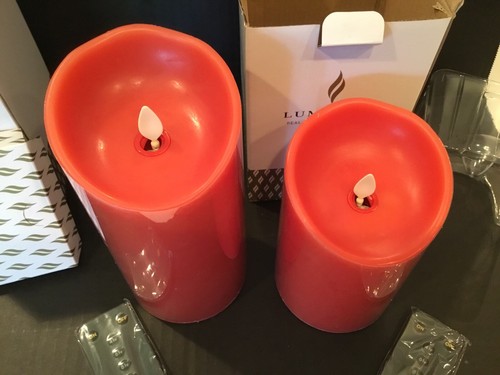 Luminara Set Of 2 RED Flameless Pillars Candles W/ Remotes NEW IN BOX - Picture 3 of 4