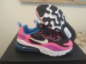 empresario Pato fútbol americano Nike Air Max 270 React GS sz 4y Wos 5.5 Blac White Hyper Purple BQ0101-001 | eBay empresario Pato fútbol americano Nike Air Max 270 React GS sz 4y Wos 5.5 Blac White Hyper Purple BQ0101-001 | eBay