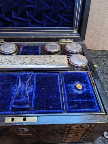 Antique Victorian Vanity Dresser Jewelry Perfume Box Fitted Interior - Picture 3 of 15