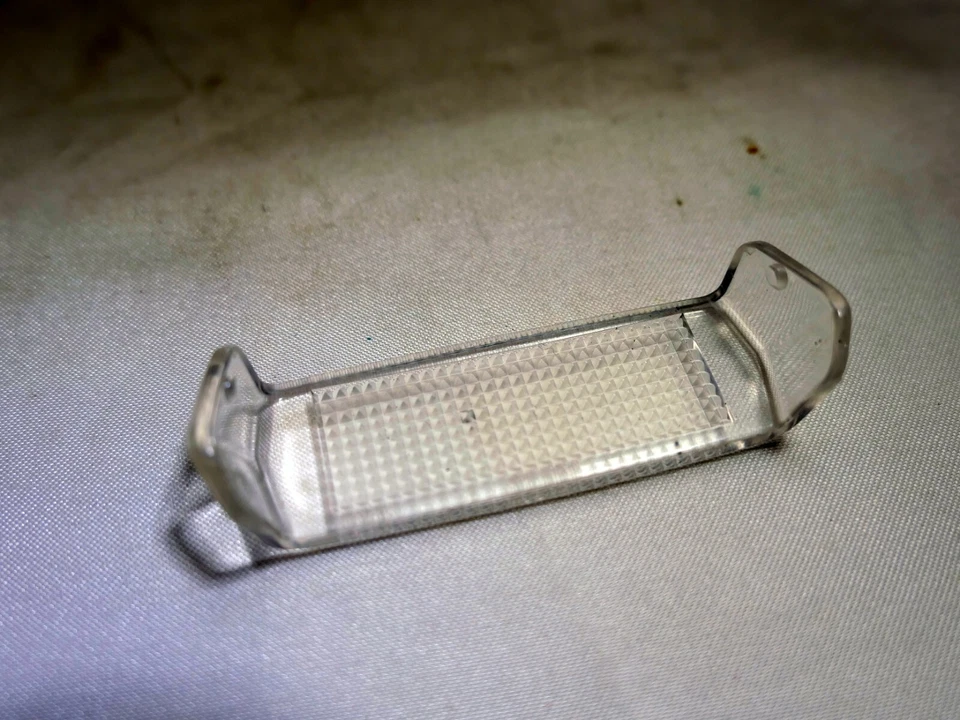 Diffuser wide angle adapter for Minolta Flash - Image 2 of 4