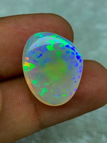 16.5cts- Natural Ethiopian Welo Opal having Strong Chaff Pattern Fire Opal - Picture 8 of 8