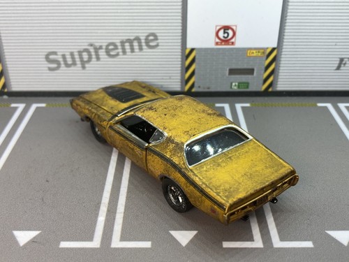 1971 Dodge Charger Super Bee Rusty Weathered Custom 1/64 Diecast Barn Find Car - Picture 7 of 13