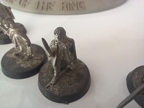 THE LORD OF THE RINGS THE FELLOWSHIP RING BALIN'S TOMB HOBBIT WITH FIGURINES - Picture 18 of 23