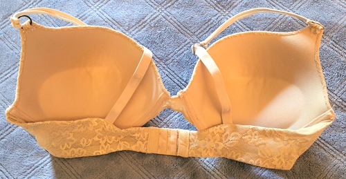 38DD Daisy Fuentes Padded Full Push Up Underwire Bra L17400 - Picture 3 of 4