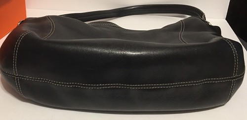 Cole Haan Black Leather Hobo style purse bag Excellent preowned condition - Picture 5 of 5