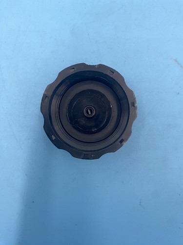 OEM BRIGGS & STRATTON Replacement Fuel Cap-696921 - Picture 2 of 3