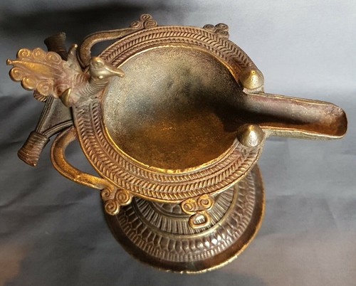 ANTIQUE INDIAN DHOKRA PEACOCK GHEE / OIL LAMP - Picture 3 of 9
