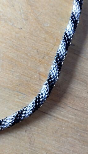 70er Vintage schwarz-weiße Perlenkette mit Druckknopfverschluss keine Metallteile - Bild 2 von 3