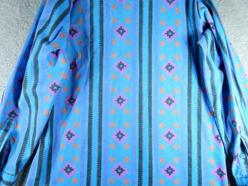 Camisa Retro Años 90 Wrangler Azul Naranja Geométrica Azteca LS 16.5 35 Reg. Ajuste - Imagen 7 de 9