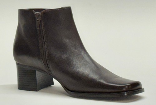 Bass Verona Boots Brown Leather Ankle Booties Square Toe Stacked Heel Size 8M - Picture 7 of 12