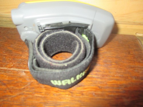 Vintage SONY Wrap Around Arm SPORTS FM/AM Radio WALKMAN SRF-M78 - 1990's - Picture 2 of 4