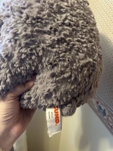 Peluche Gund Mylo Bear suave flojo sentado 14” gris - Imagen 4 de 5