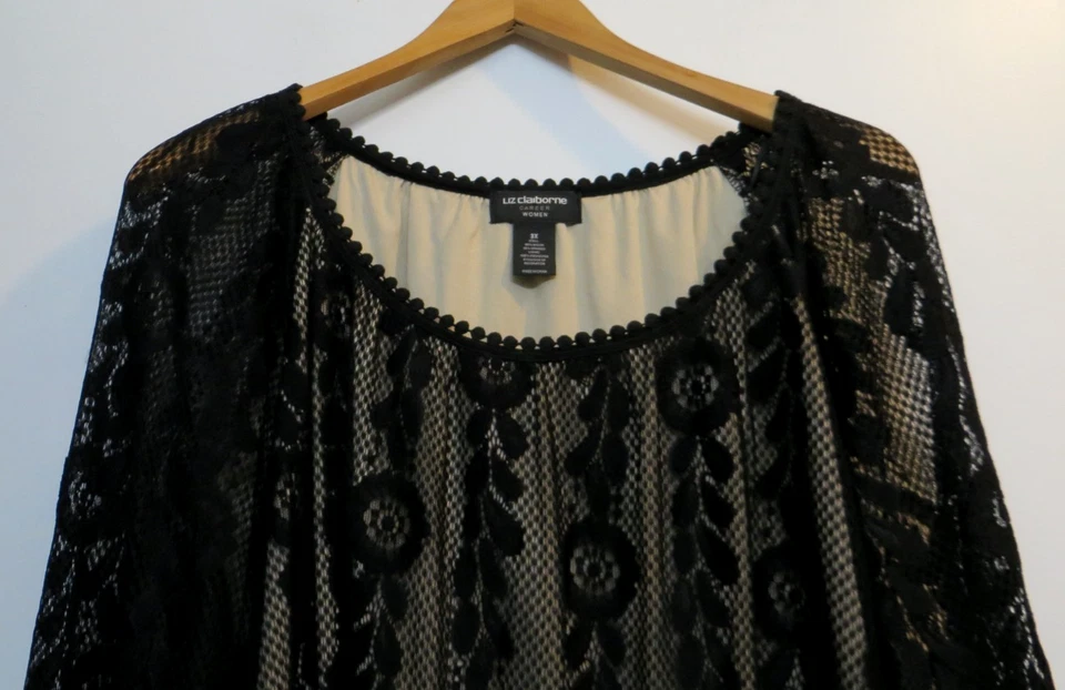 Liz Claiborne Career Shirt Womens 3X Black Lace Pullover Bell Sleeves Classic - Image 3 of 4