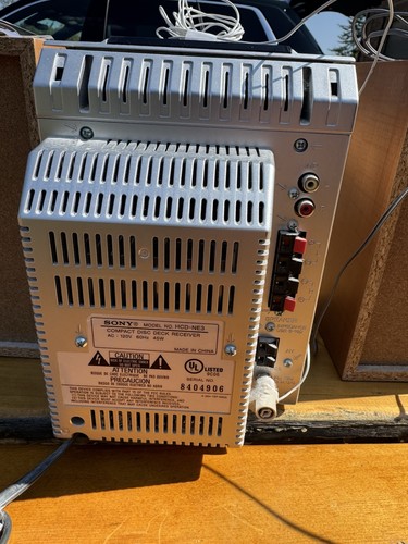 Sony CMT-NE3 Bookshelf Mini Hi-Fi Stereo System CD Cassette Tape AM/FM HCD-NE3 - Picture 7 of 10