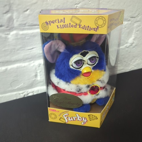 Rare Furby 70794 Your Royal Magesty, Purple Eyes - Bild 2 von 9