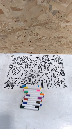 Silicone Washable Kids Colouring Placemat – Jungle Mat with Pens, Reusable - Picture 3 of 8