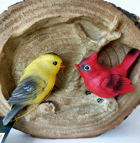 MOONRAYS SOLAR GARDEN ACCENT RED AND YELLOW BIRDS WALL ART-WHITE LED-#92359 - Picture 3 of 7