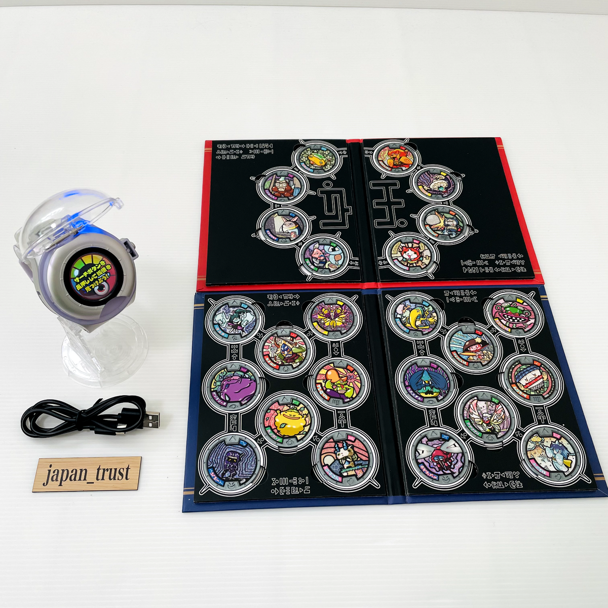 DX Yo-Kai Watch & Yokai Medal 10th Anniversary edition DX Yo-Kai Watch & Yokai Medal 10th Anniversary edition