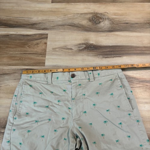 J Crew Shorts Mens 31 Khaki Stretch Chino 9" All Over Palm Tree Print - Picture 5 of 8