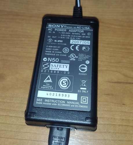 Original Sony AC-L15A AC L15A Ladegerät Netzteil AC Power Adaptor, TOP ZUSTAND - Bild 2 von 2