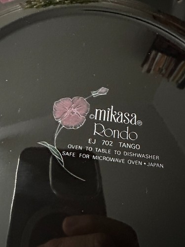 Mikasa Rondo EJ702 TANGO Black Lavander Floral Coupe 10 1/2" Dinner Plate Set 5 - Picture 5 of 5