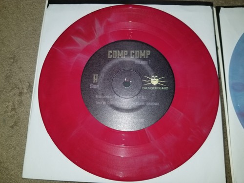 Thunderbeard Records Comp Comp Volume 1 2x 7¨ Vinyl Baby Blue & Red Single Lot - Picture 4 of 7