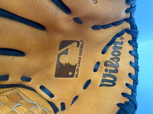 Kids Genuine Wilson Leather A2451 11" Baseball Glove-Right Hand Thrower Custom - Picture 11 of 20