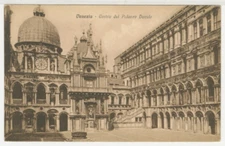 Italy Postcard General View Of Cortile di Palazzo Ducale c1910 vintage F16