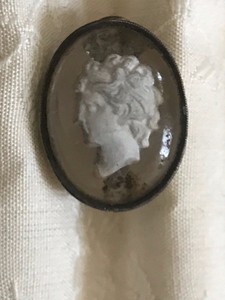 Antique-1878-1888-French-oval-CAMEO-Sterling-Silver-brooch-3-4-034-Mark-Flusin-amp-B