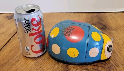 Juguete a batería vintage de 7" de hojalata pintado para dama insecto de Modern Toys Japón sin probar - Imagen 9 de 9